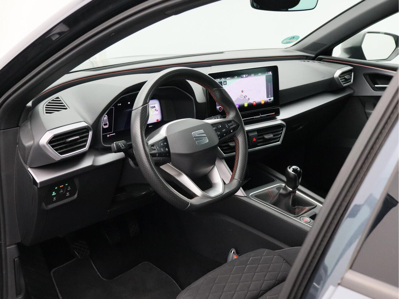 Seat LEON Sportstourer 1.5 TSI FR Business Intense/ mooie auto!