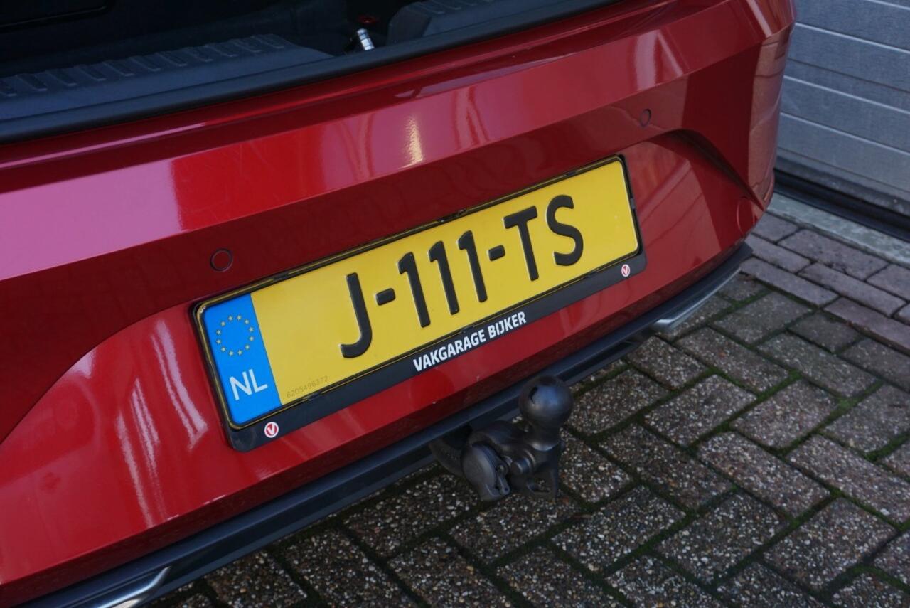 Seat LEON 1.0 TSI FR Launch Edition Camera/Trekhaak/Panodak!