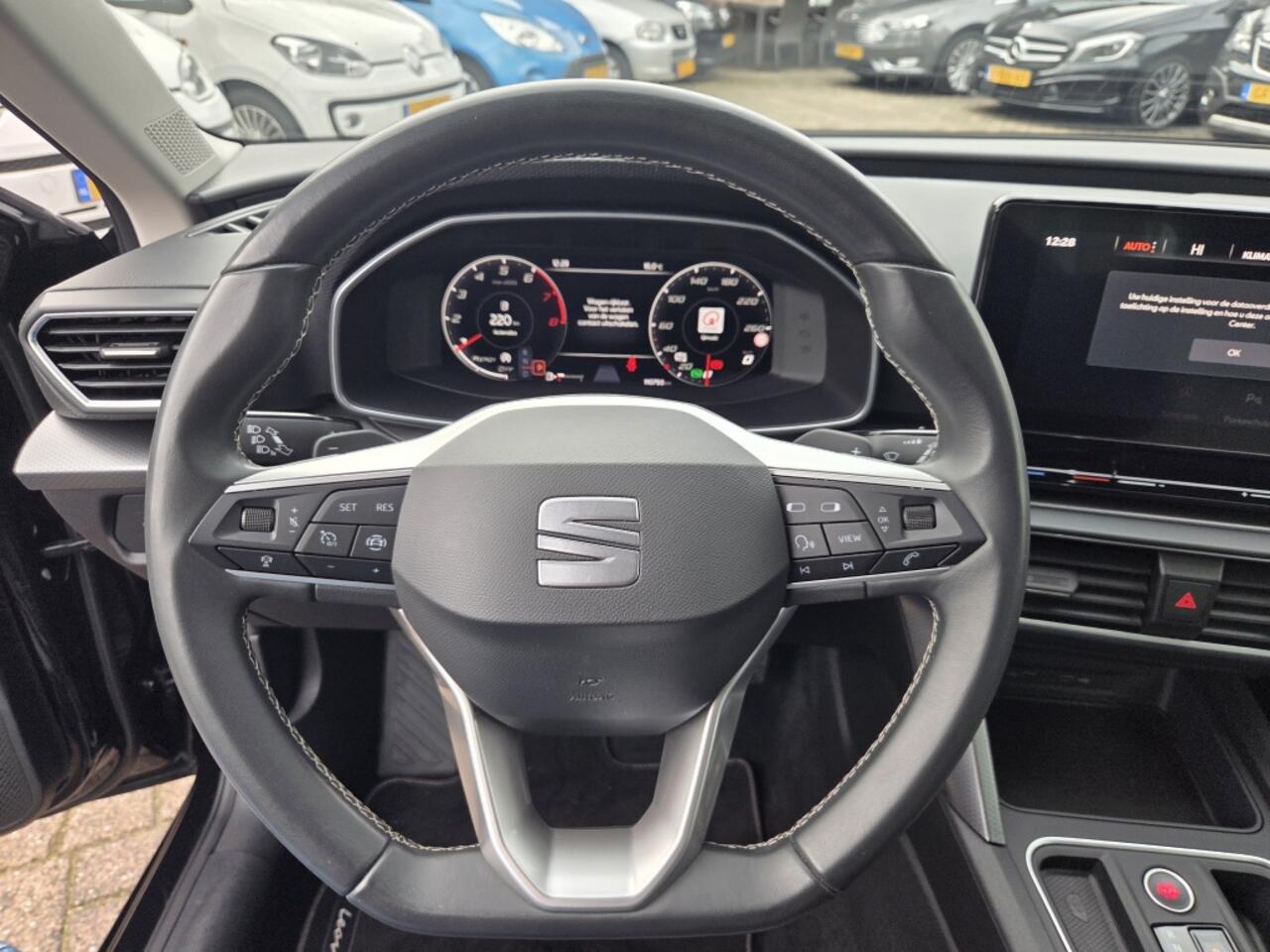 Seat LEON 1.0 eTSI Style BnsIn AUTOMAAT