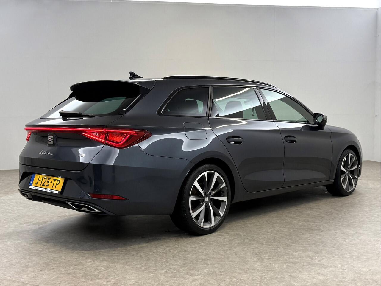 Seat LEON Sportstourer 1.5 eTSI FR Launch Edition | Virtual | Sfeer | Adap. Cruise | Carplay | Parkeersens. | Navi | NAP