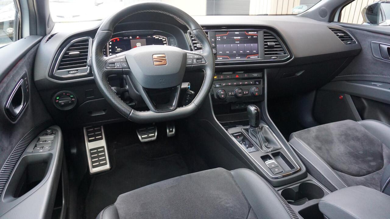 Seat LEON ST Cupra 2.0 TSI 301pk 4DRIVE Pano.Dak Beats Virtual Cockpit *Black Edition* 19inch LM *Zeer Nette Cupra* 85081km!