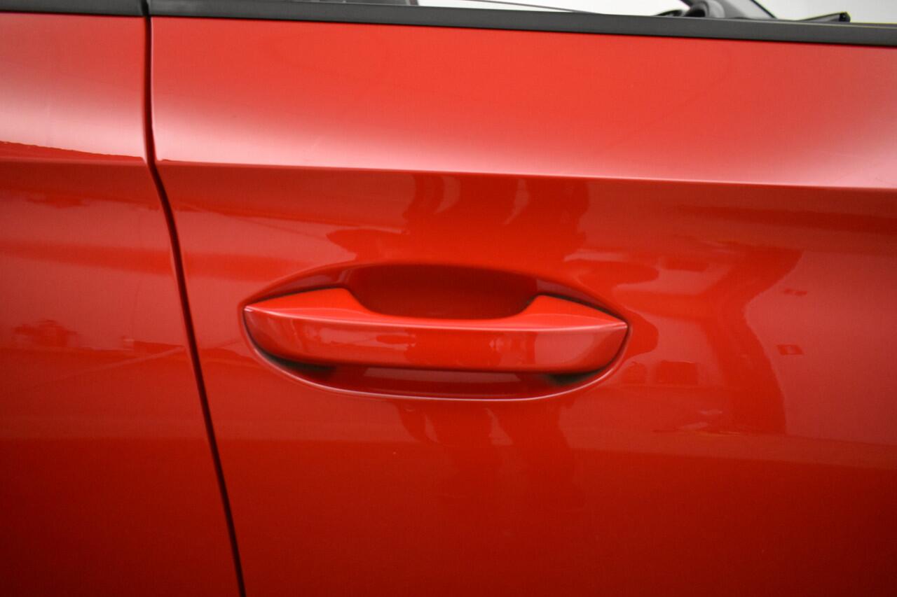 Seat LEON 1.4 TSI eHybrid PHEV FR Business Intense All Season Banden Navi Adep Cruis