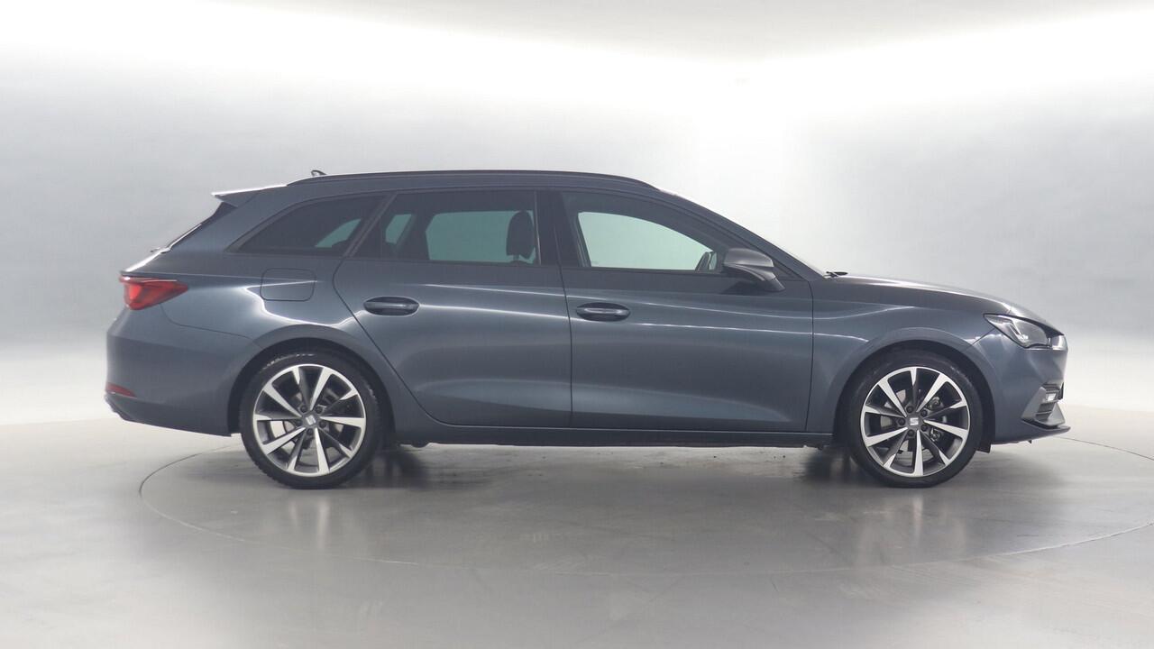 Seat LEON Sportstourer 1.0 TSI FR 110pk Business DSG / Navigatie / App connect / Cruise control