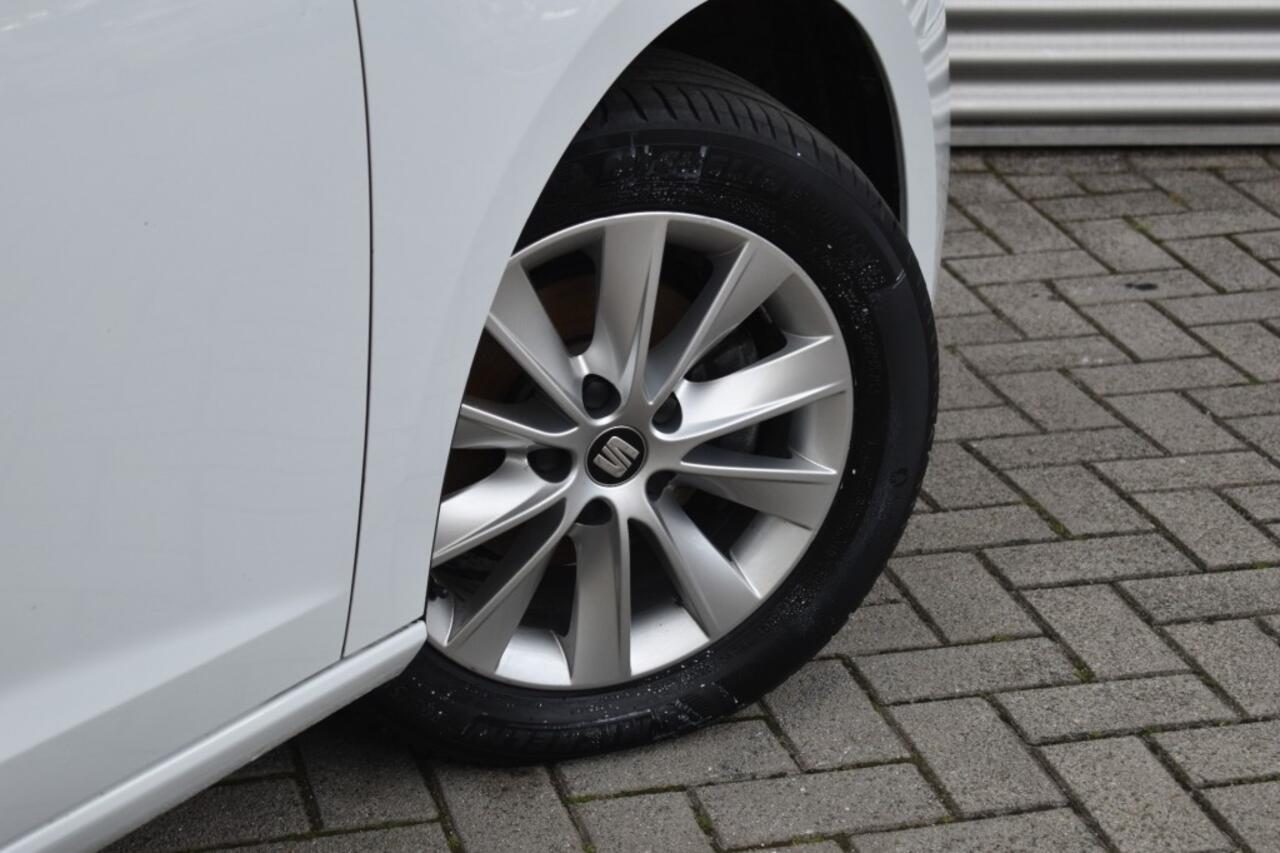 Seat LEON ST 1.0 TSI STYLE ULTIMATE ED. / KEYLESS / P.CAM / TREKHAAK