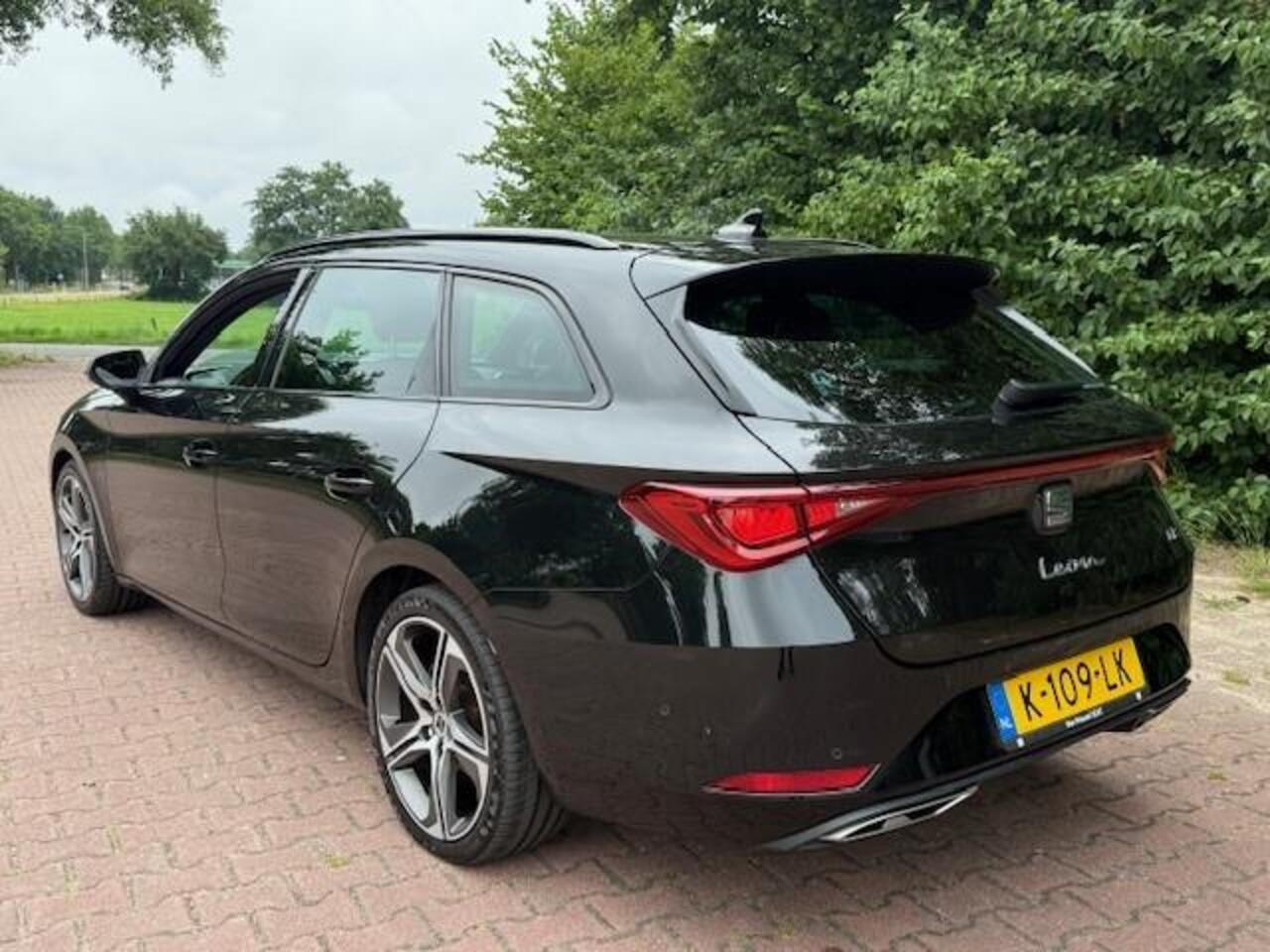 Seat LEON SPORTSTOURER 1.5 eTSI 150PK FR LAUNCH EDITION/LED/NAV/HLEER/ACARPLAY