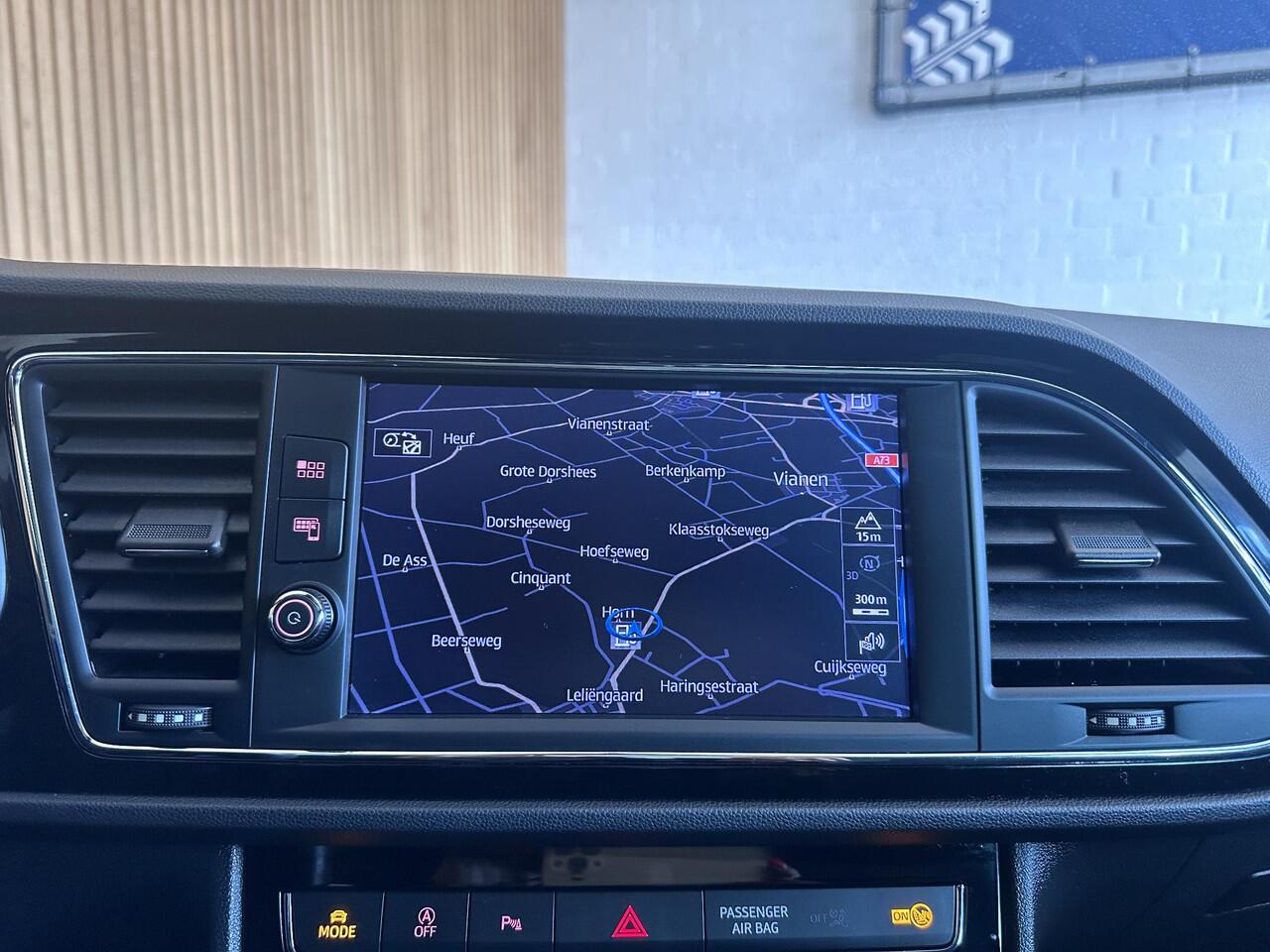 Seat LEON 1.5 TSI FR Ultimate Edition Black Pano | Digital 1.5 TSI FR Ultimate Edition Black