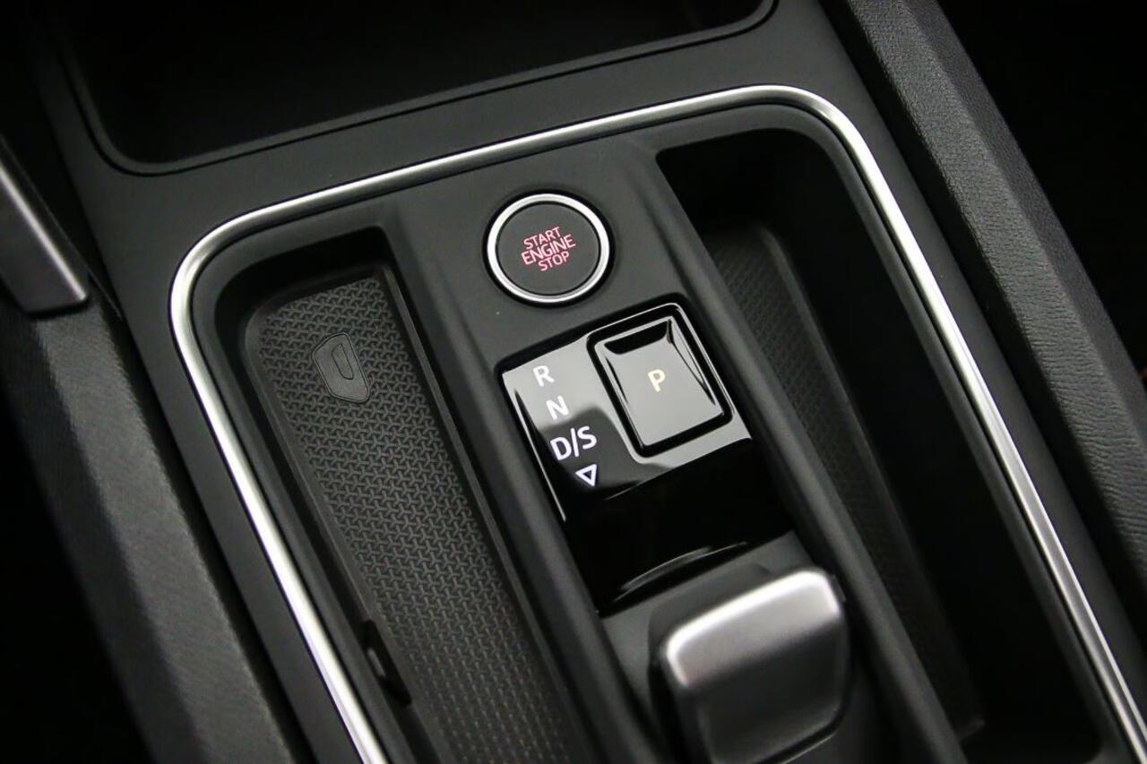 Seat LEON Sportstourer 1.5 TSI e-Hybrid FR Business Wegklapbare trekhaak / 'Black Pack' / Safe & Driving Pack