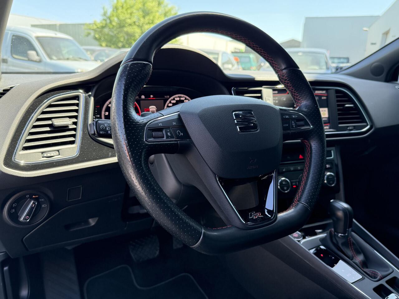 Seat LEON ST BWJ 2020 1.5 TSI 150 PK FR Ultimate Edition AUTOMAAT / CAMERA | HALF LEDER | APPLE CARPLAY | ANDROID AUTO | NAVI | CLIMA | CRUISE | STOELVERW. | BEATS AUDIO | LMV | PDC