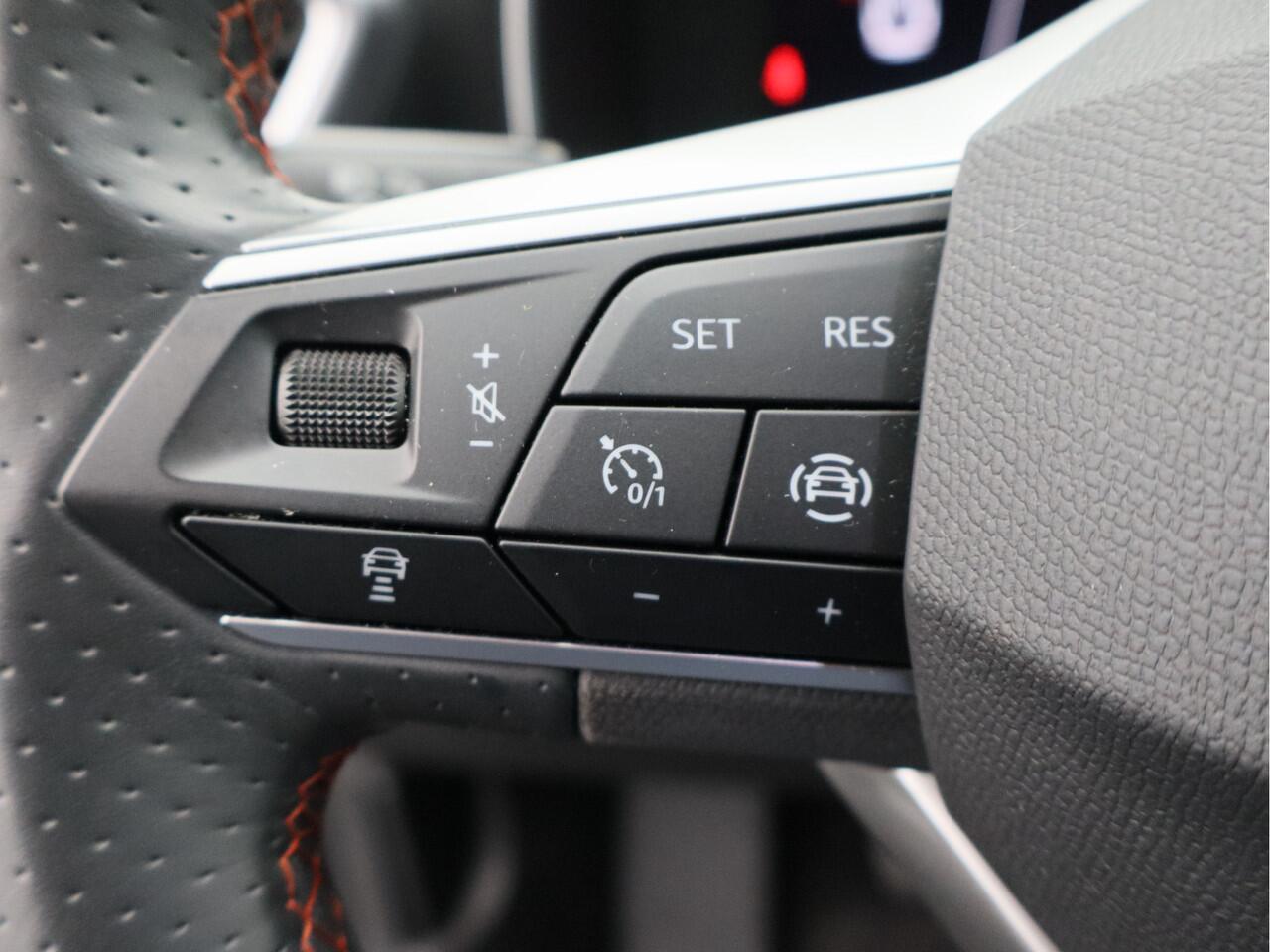 Seat LEON Sportstourer 1.5 TSI FR Launch Edition/ compleet!