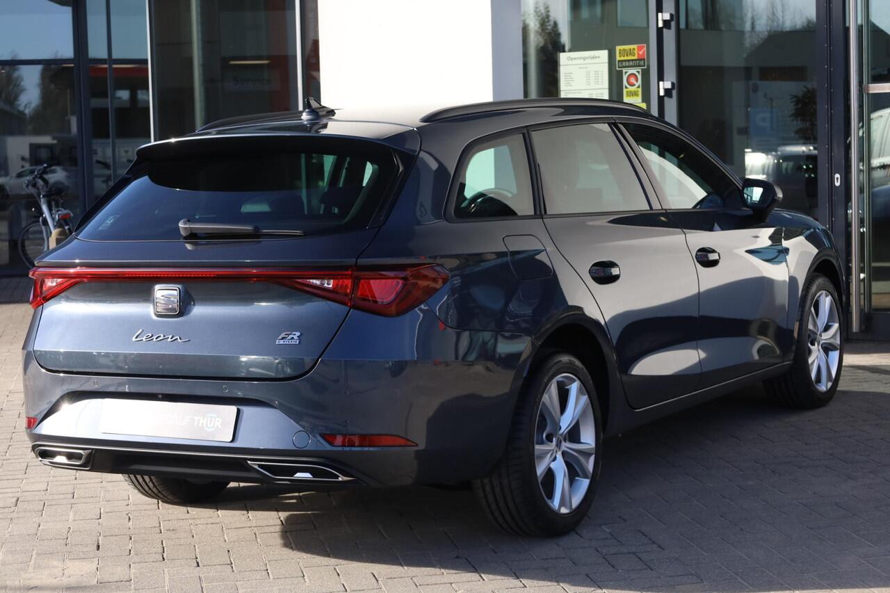 Seat LEON Sportstourer 1.5 TSI e-Hybrid FR Business 150KW/204PK DSG, uit voorraad leverbaar! 17 INCH Dynamic velgen, sportstoelen voor, zwarte dakhemel, dodehoek sensor, buitenspiegels elektrisch inklapbaar, slimme led, uitstap waarschuwing.