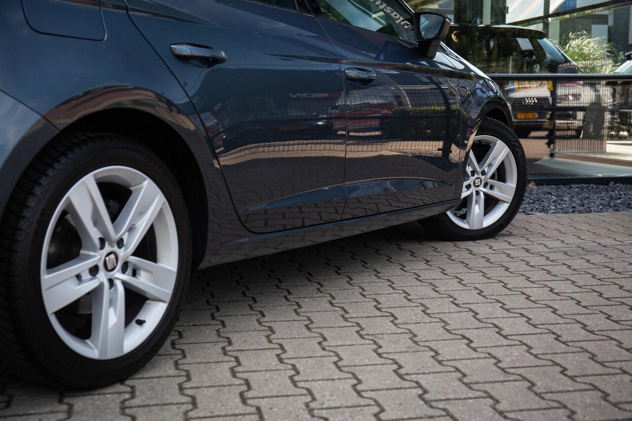 Seat LEON 1.5 TSI FR Business Intense , Automaat, Cruise control, Sportstuur, Rode sticksels