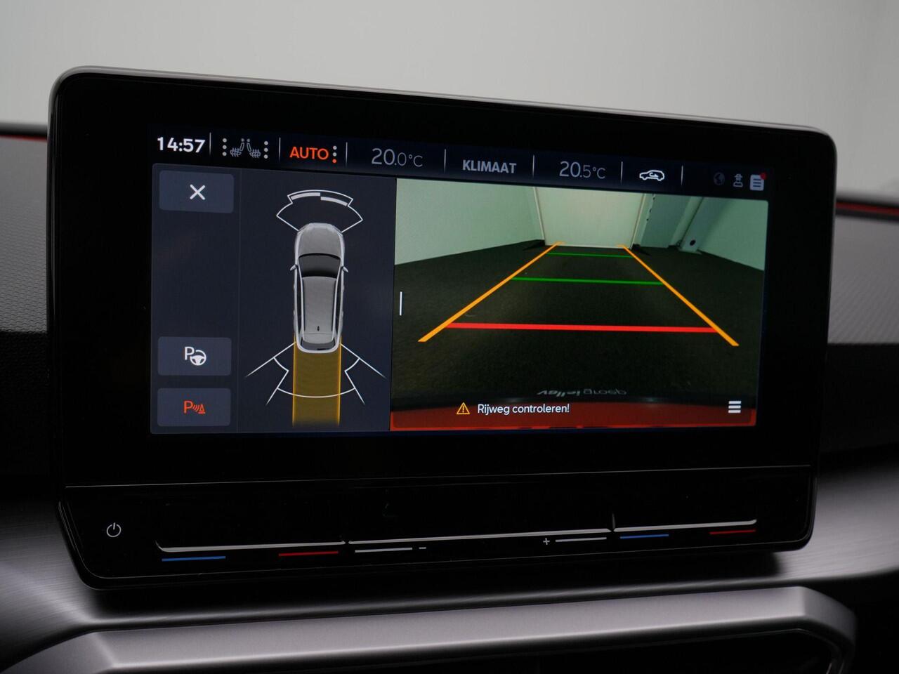 Seat LEON Sportstourer 1.5 eTSI 150 pk DSG FR Business Intense | Stuur-/stoelverwarming | Achteruitrijcamera | Navigatie