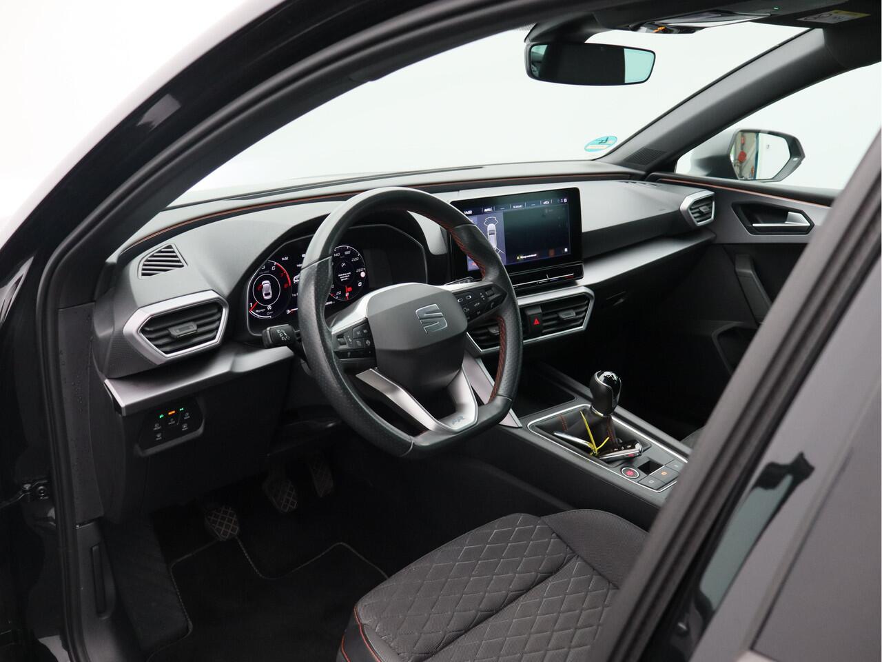 Seat LEON Sportstourer 1.5 TSI FR Business Intense/ compleet!