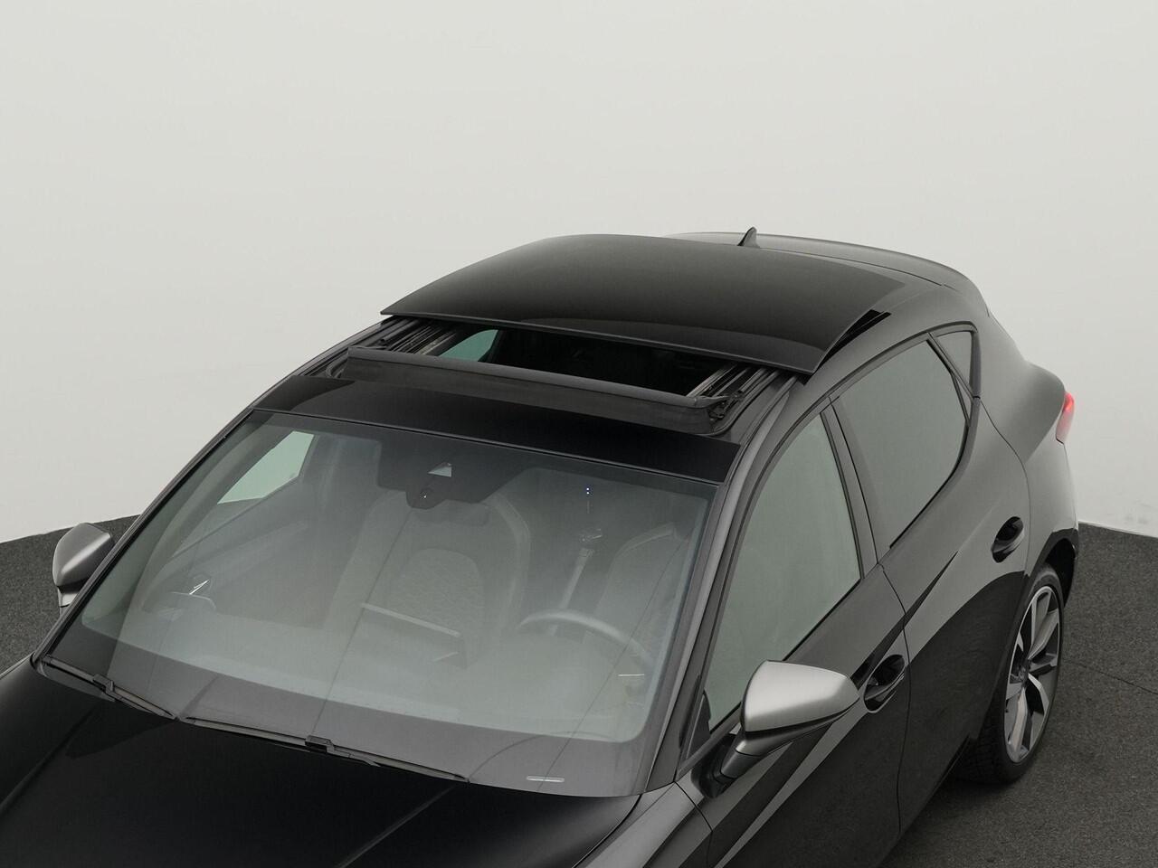 Seat LEON 1.4 TSI eHybrid 204 pk DSG PHEV FR Business Intense | Panoramadak | Stuur-/stoelverwarming | Achteruitrijcamera | Navigatie