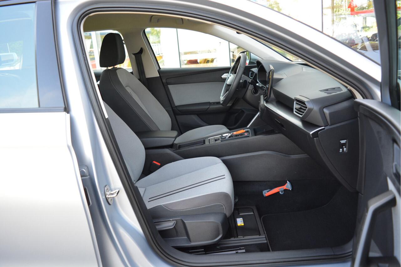 Seat LEON Sportstourer 1.5 eTSI 150PK Style Launch Edition DSG | LED | Station |