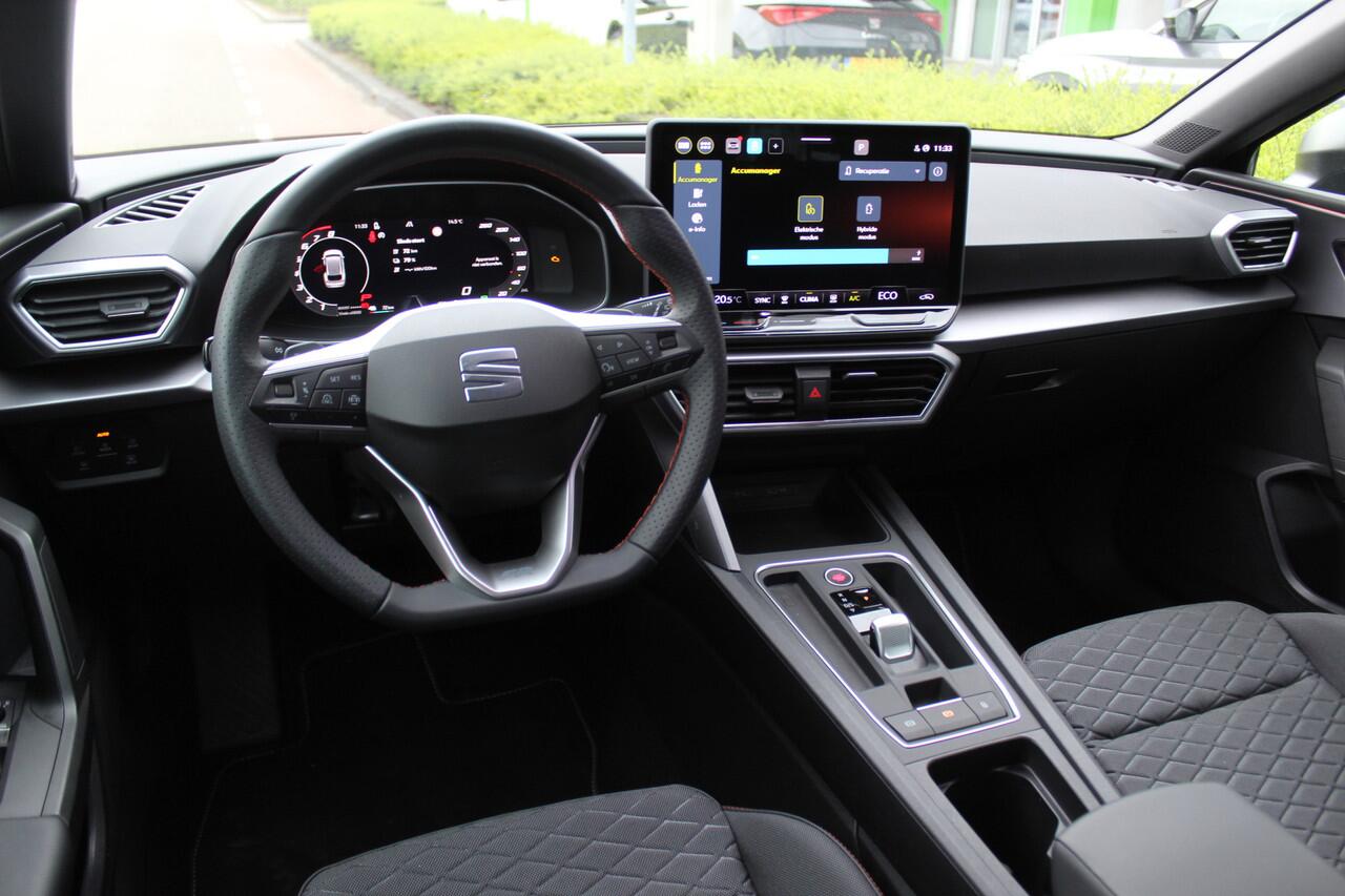 Seat LEON Sportstourer 1.5 TSI e-Hybrid FR PHEV First Edition 130 km range / Camera / Navigatiesysteem