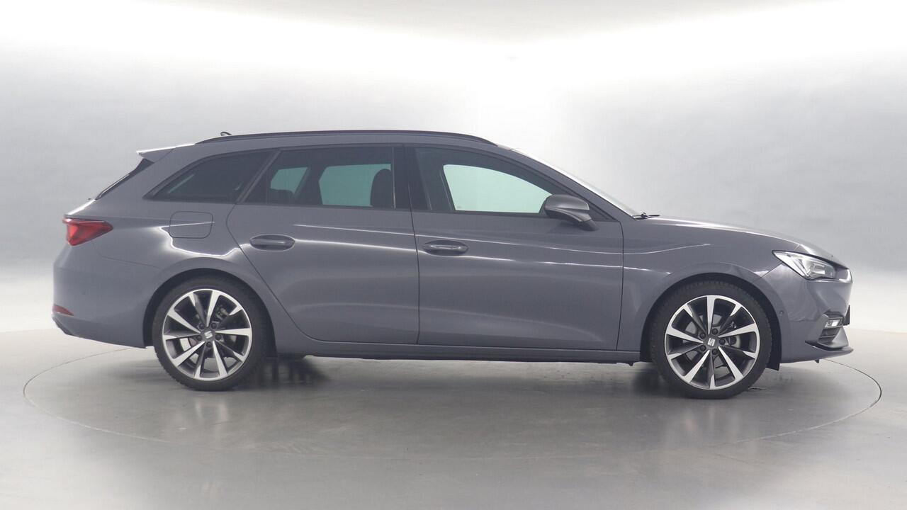 Seat LEON Sportstourer 1.5 TSI 150pk FR Business Intense / Navigatie / Camera / Stoelverwarming