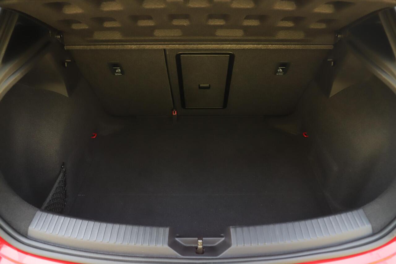 Seat LEON 1.0 TSI FR Ultimate Edition Virtual Cockpit Keyless Full LED Navigatie Carplay Android Achteruitrijcamera Beats Audio Adaptive Cruise Lane Assist