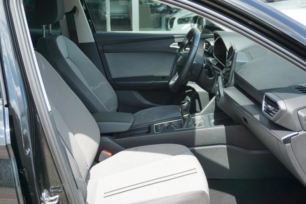 Seat LEON Sportstourer 1.0 TSI Style | groot navi | digitale cockpit