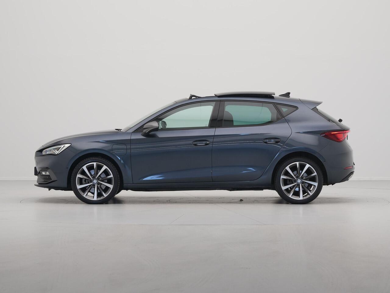 Seat LEON 1.4 TSI eHybrid PHEV 204pk FR Business Intense Panorama Navigatie Stoel/stuurverwarming Keyless Acc 341
