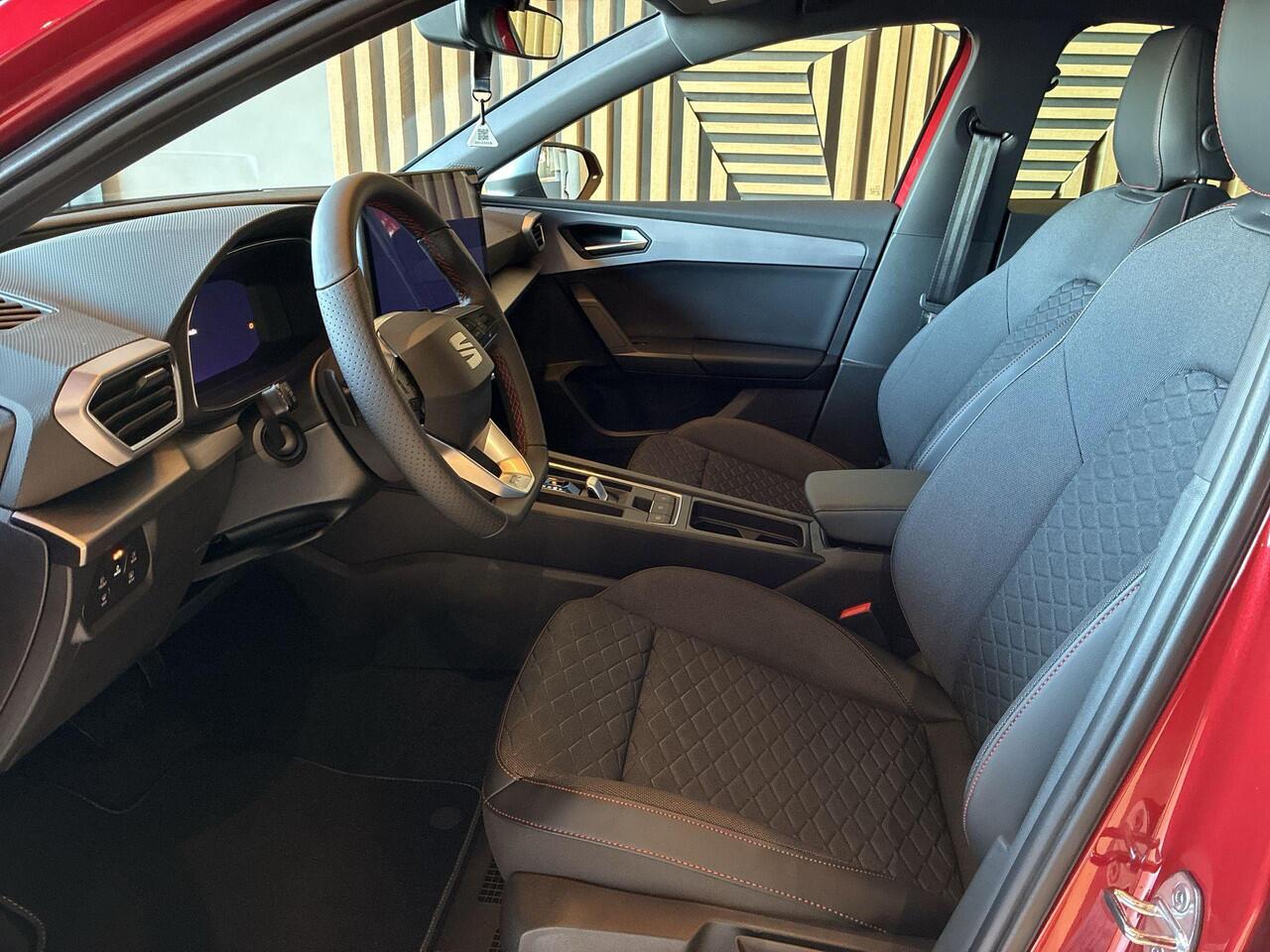 Seat LEON FR Business 1.5 TSI eHybrid 150 kW / 204 PK Hatchb 6 versn. DSG | Panoramadak | matrix led | Safe & driving pack | Herwaardering!