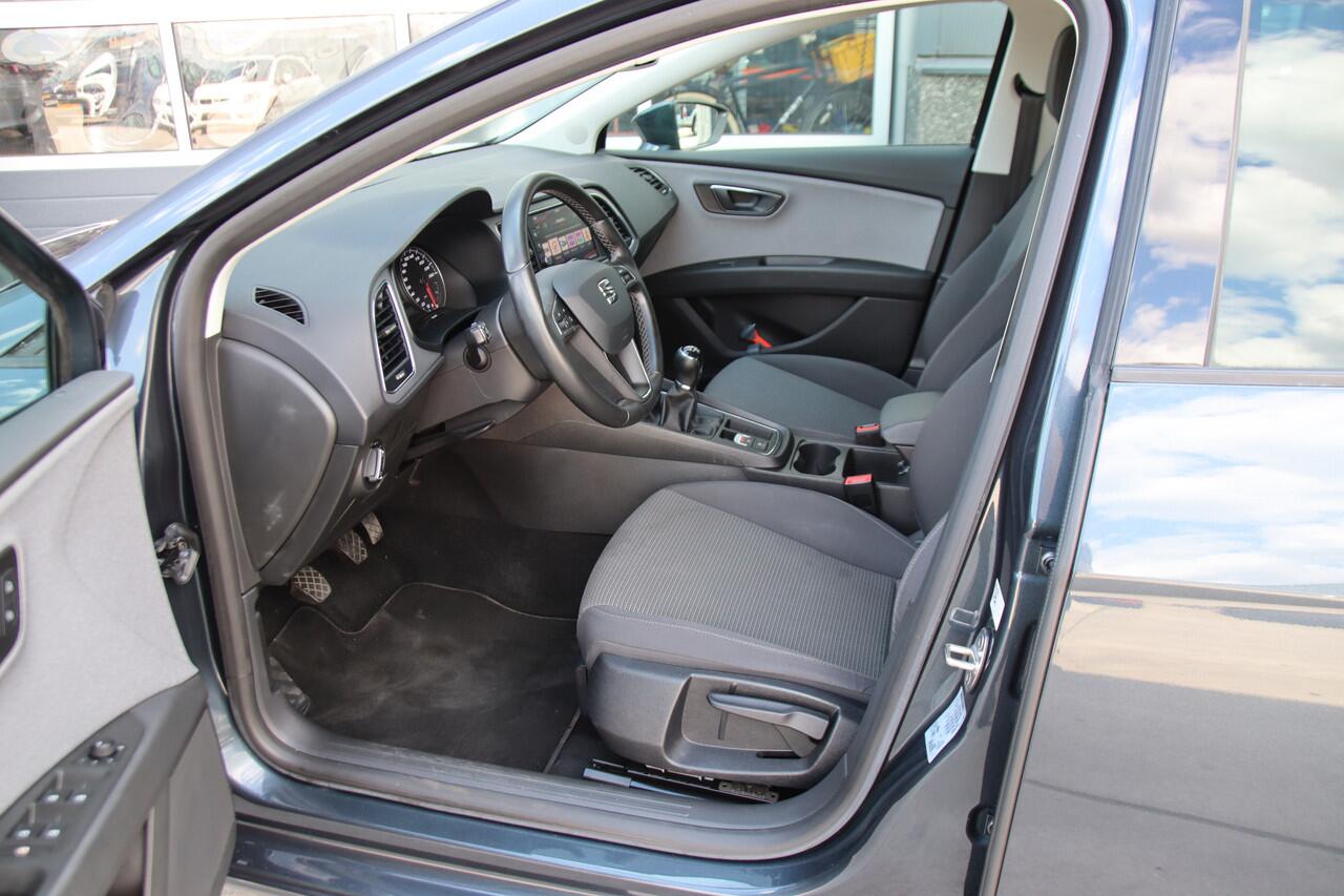 Seat LEON 1.0 EcoTSI Style Business Intense Carplay, 2x PDC, NL Auto Aanbieding!