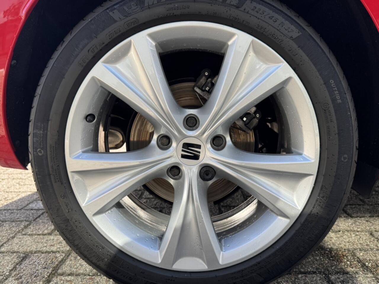 Seat LEON 1.0 TSI Reference| LED, Clima, Navi, Cruise, CarPlay, DAB