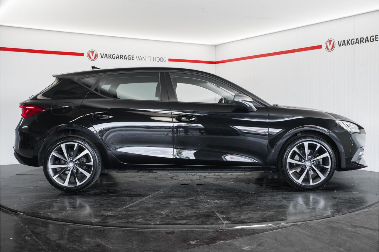 Seat LEON 1.4 TSI eHybrid PHEV FR Business Intense ACC Sfeerverlichting Leder/Alcantara