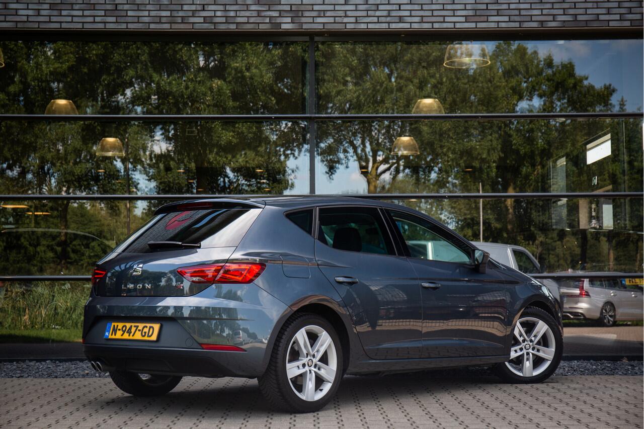 Seat LEON 1.5 TSI FR Business Intense , Automaat, Cruise control, Sportstuur, Rode sticksels
