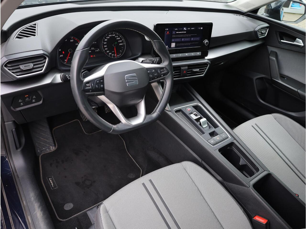 Seat LEON 1.0 eTSI Adaptive Cruise | Stoel&Stuurverwarming | Full Link/Carplay | Getint glas |