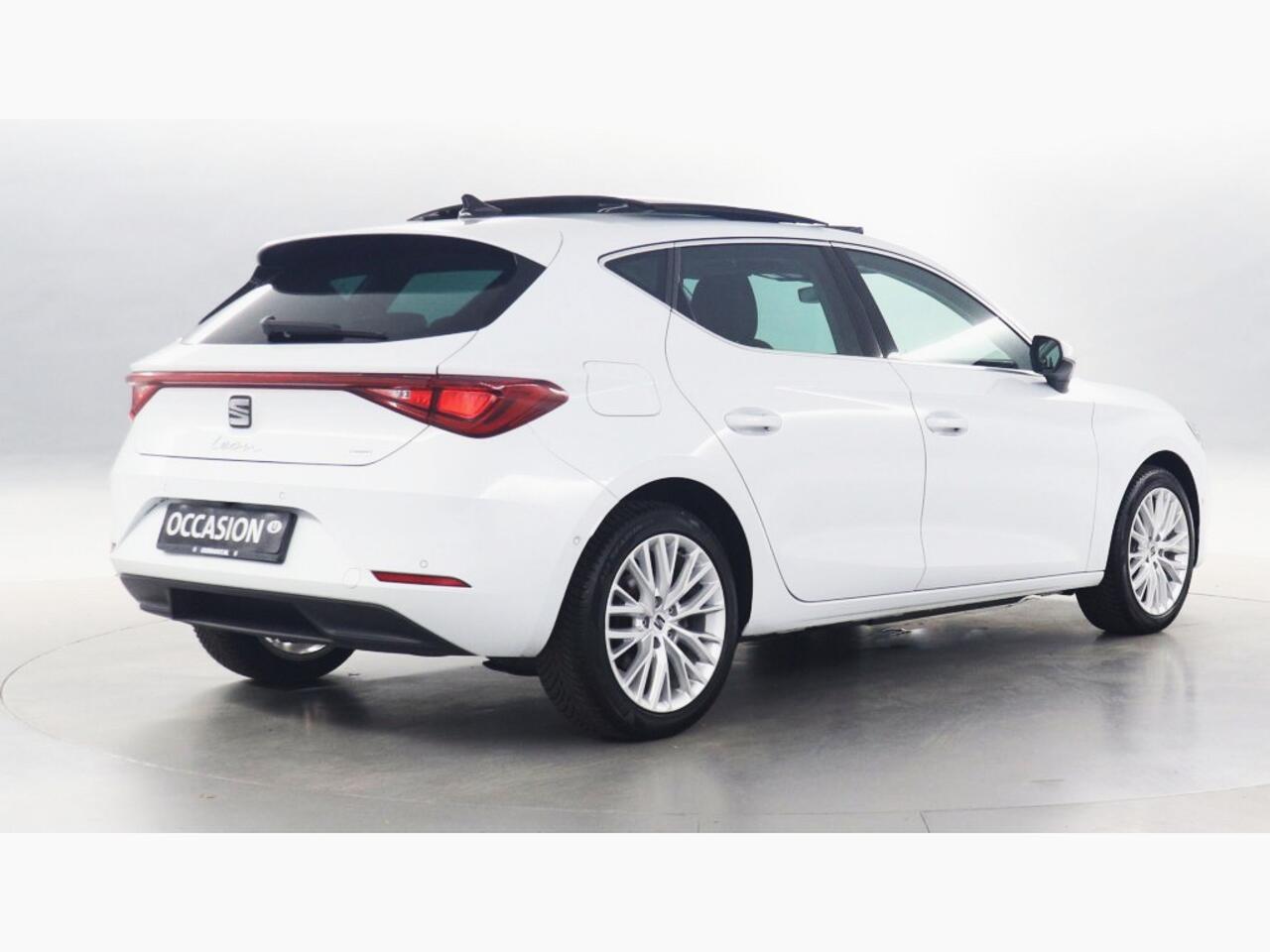 Seat LEON 1.4 TSI eHybrid 204pk PHEV Excellence / Panoramadak / Camera / Adaptive Cruise