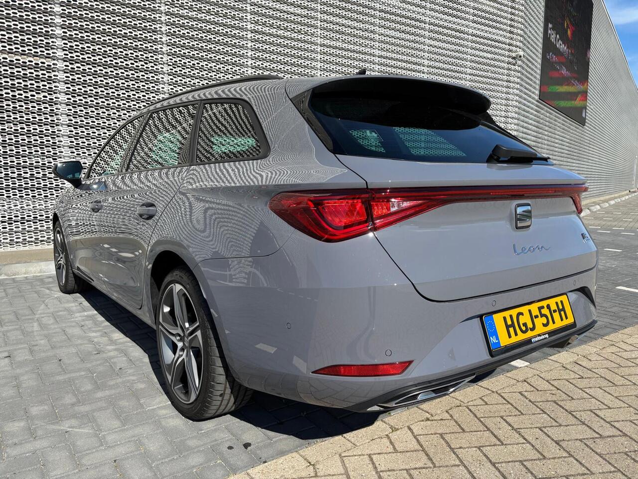 Seat LEON Sportstourer 1.5 TSI e-Hybrid FR Business
