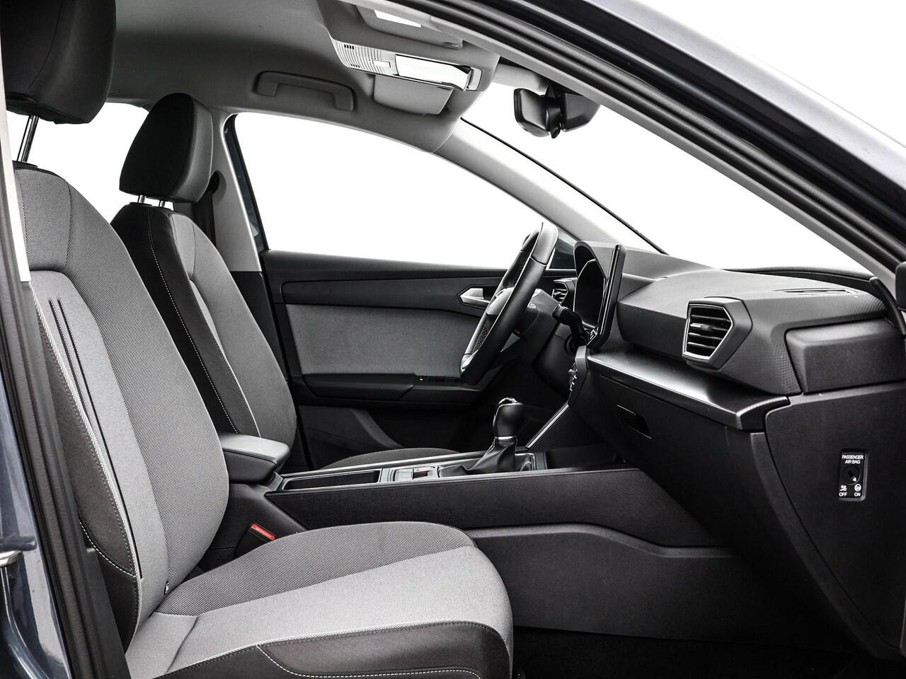 Seat LEON Sportstourer 1.0 TSI 110pk Style Business Intense · Apple/Android Car Play · Camera · Navigatie · P-Sensoren · Park Assist · 16'' Inch · Garantie t/m 10-10-2027 of 100.000km