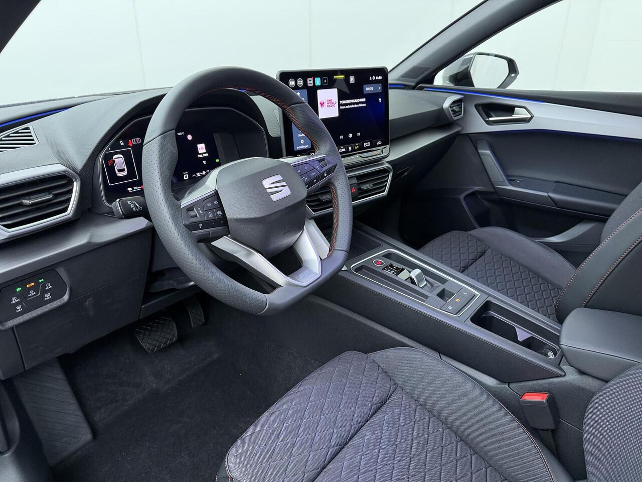 Seat LEON Sportstourer FR Business 1.5 TSI eHybrid 150kW / 204pk DSG | Black Pack | Panoramadak | LED Matrix |