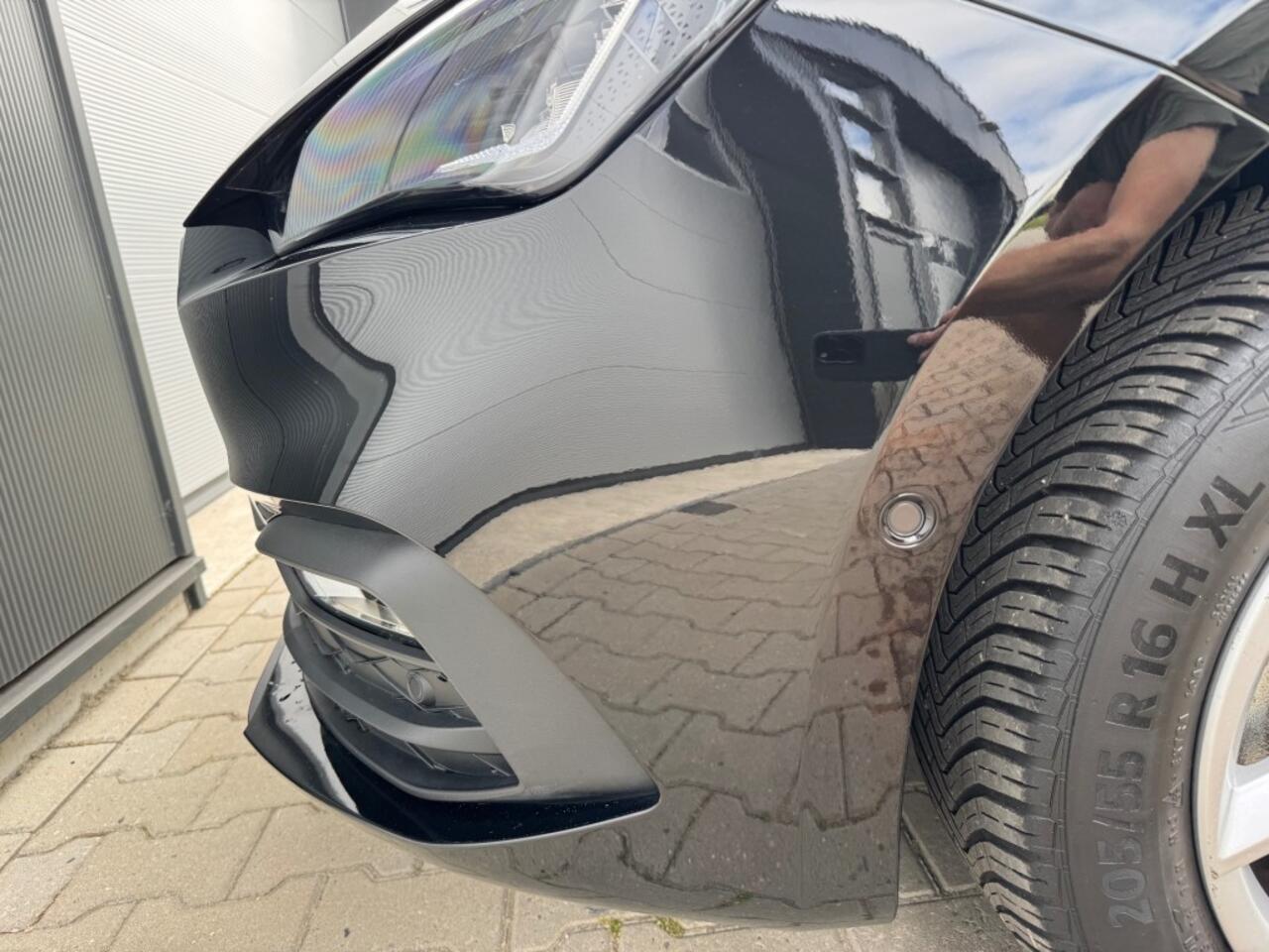 Seat LEON 1.0 TSI STYLE BUSINESS INTENS / ACC / CAMERA / APPLE CARPLAY / NL-AUTO / DEALER ONDERHOUDEN.