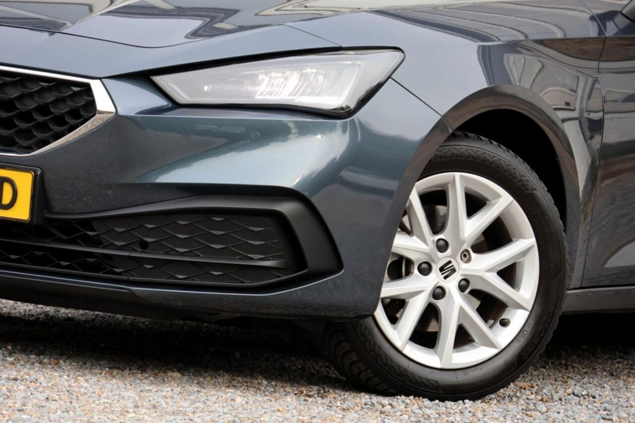 Seat LEON Sportstourer 1.5 TSI Style - 131 pk **Full Link / PDC / Cruise