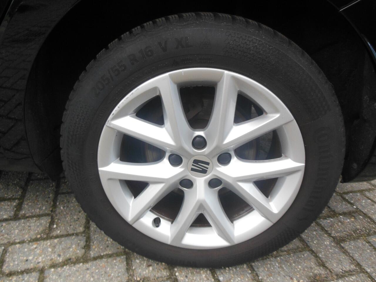 Seat LEON 1.0 TSI Reference Staat in De Krim