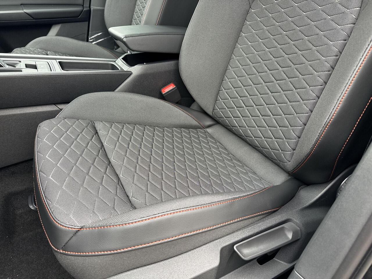 Seat LEON Sportstourer 1.5 TSI e-Hybrid FR Business 204 PK l Black Pack l Technology Pack | 3000,- inruilpremie!!