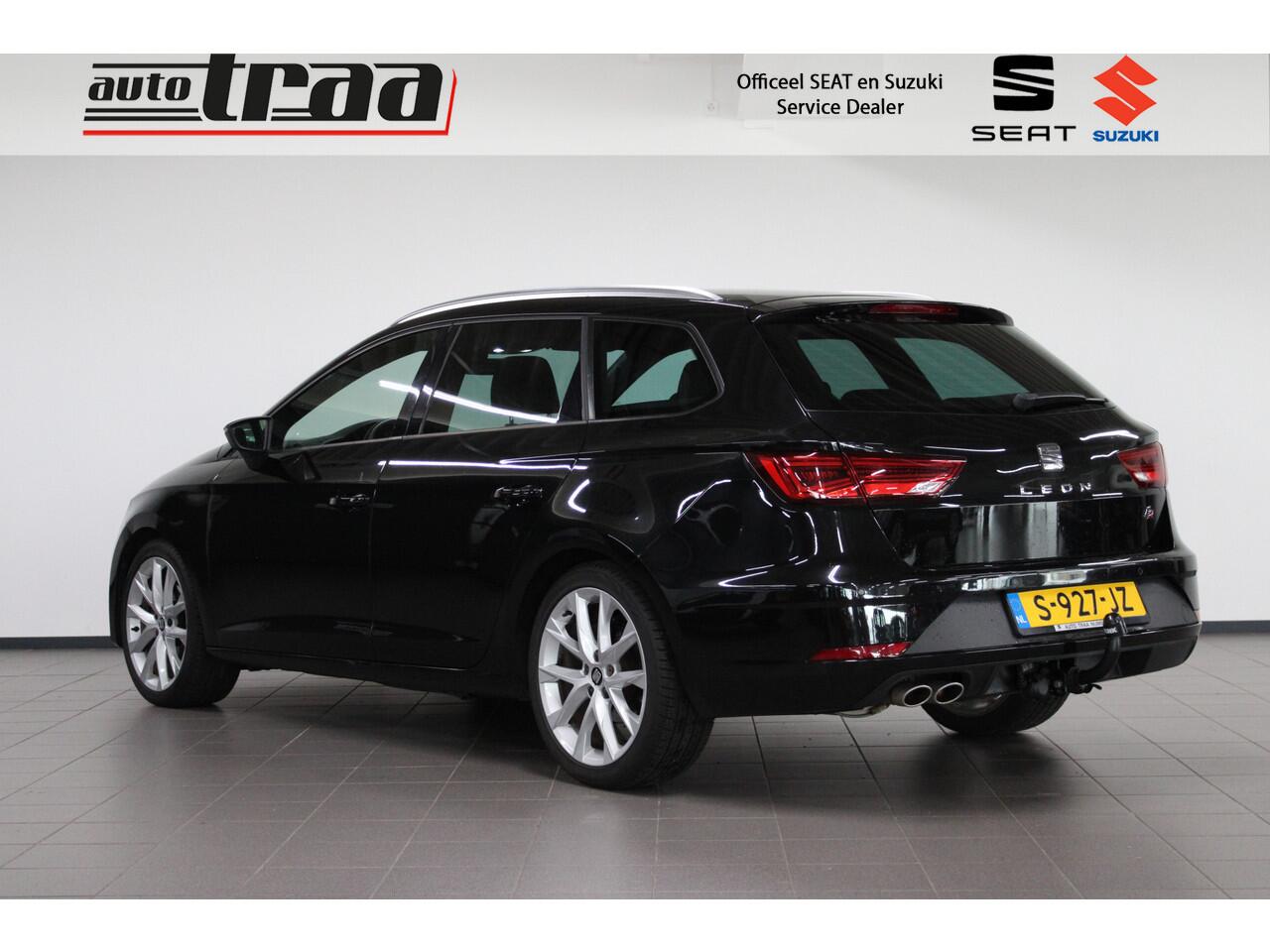 Seat LEON Sportstourer 1.5 TSI FR Business Intense / Stoelverwarming / Navi. / Afneembare trekhaak /