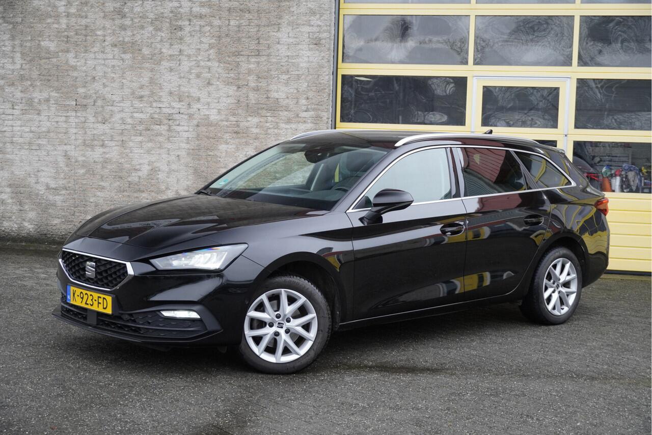 Seat LEON Sportstourer 1.5 eTSI 150PK! Automaat Style Launch Edition BJ2020 Lmv 16" | Led | Pdc | Navi | Achteruitrijcamera | App-Connect | Virtual cockpit | Climate control | Cruise control | Extra getint glas