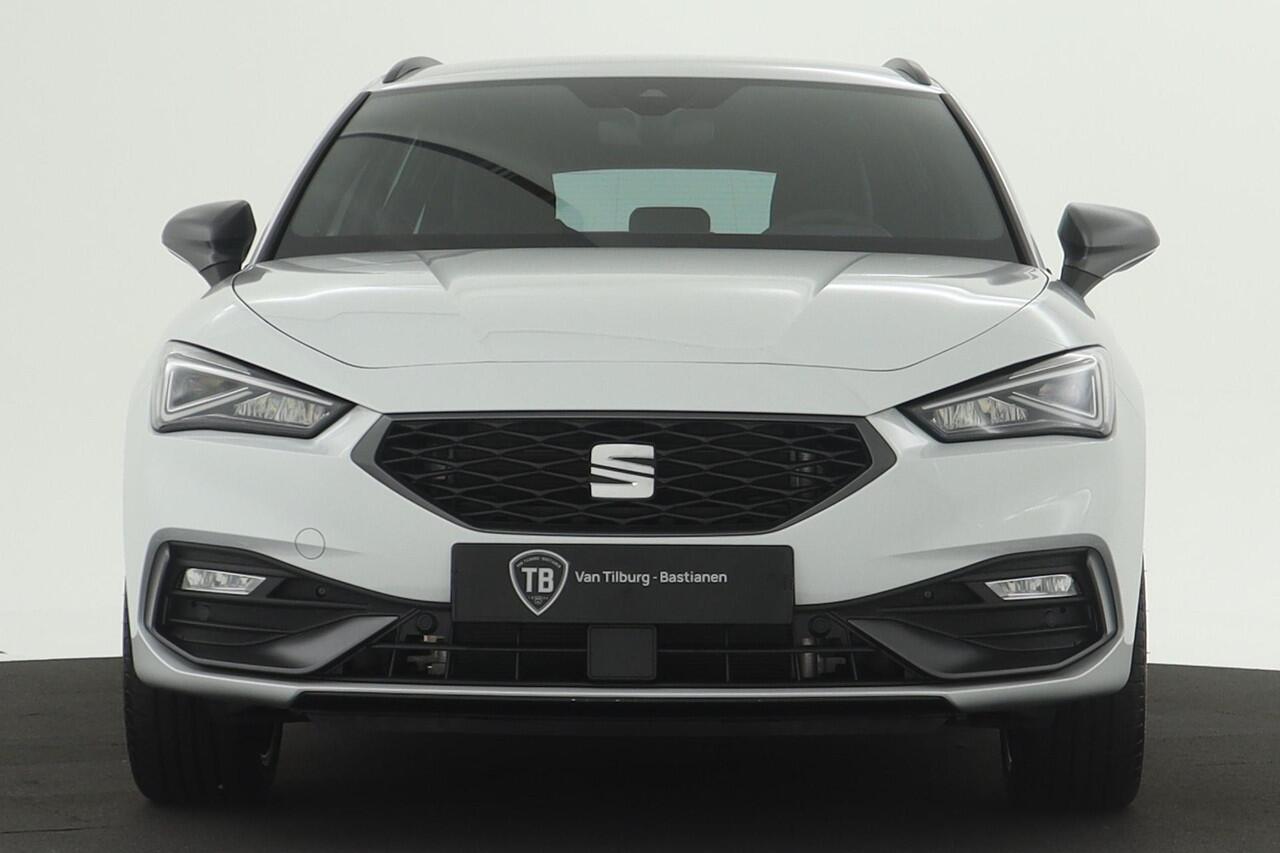 Seat LEON Sportstourer 1.5 eTSI FR Business Intense