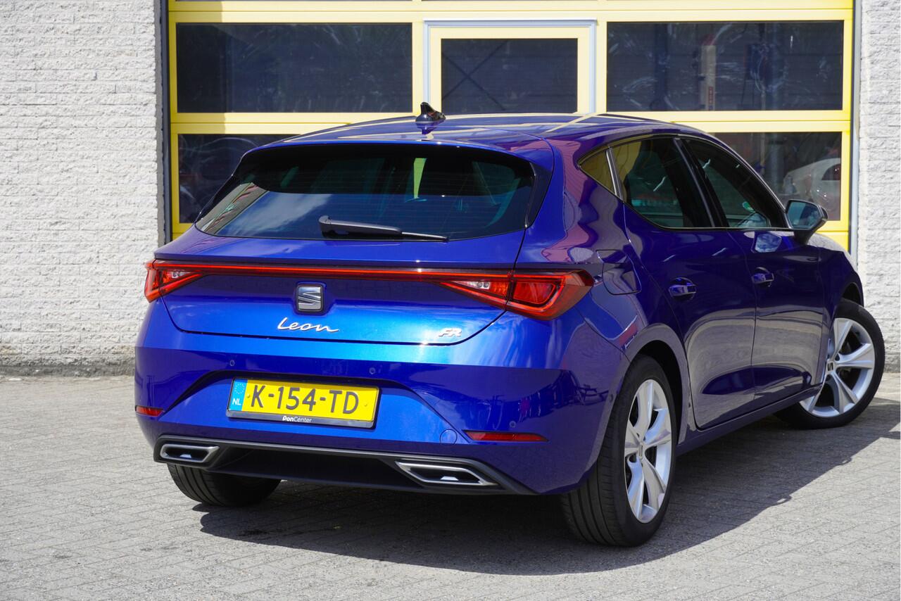 Seat LEON 1.0 TSI 5drs FR Launch Edition BJ2021 Lmv 17" | Led V+A | Pdc | Navi | Pianolak sierlijsten | Elek. trekhaak | App-Connect | Virtual cockpit | Dashboard verlichting | Climate control | Cruise control | Zwarte hemel | Sportstoelen | Extra getint glas