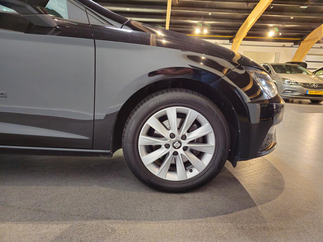 Seat LEON ST 1.5 TSI Style Ultimate Edition - Automaat - Apple Carplay/Android auto - Achteruitrijcamera - Sensoren voor en achter