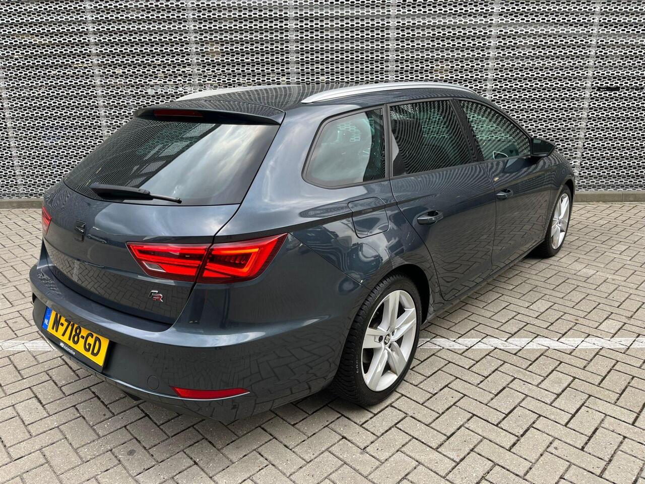 Seat LEON ST 1.5 TSI FR Ultimate Edition Black / Beats / Navigatie / Climate contole / App connect / Parkeersensoren V+A / Lichtmetaal 17 inch /