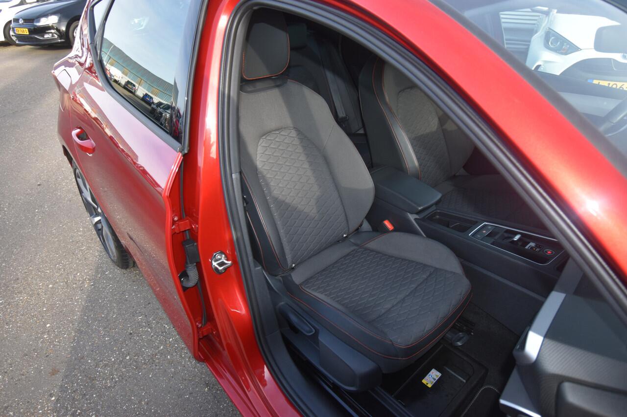 Seat LEON 1.5 eTSI FR , VIRTUAL COCKPIT , A UITRIJ CAM , PDC V+A , LED KOPL , LMV18 ,