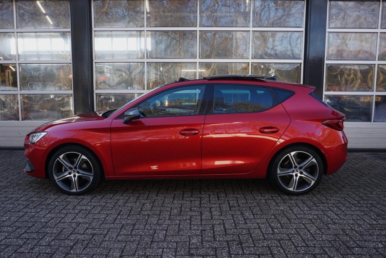Seat LEON 1.0 TSI FR Launch Edition Camera/Trekhaak/Panodak!