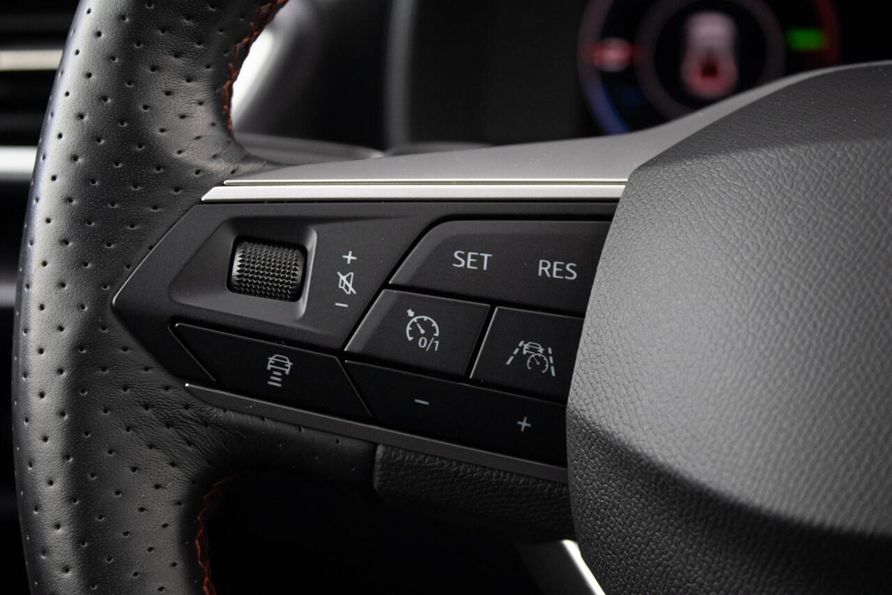 Seat LEON 1.4 TSI eHybrid PHEV FR Bus. Int. PANO MEMORY CAMERA ADAPTIEF