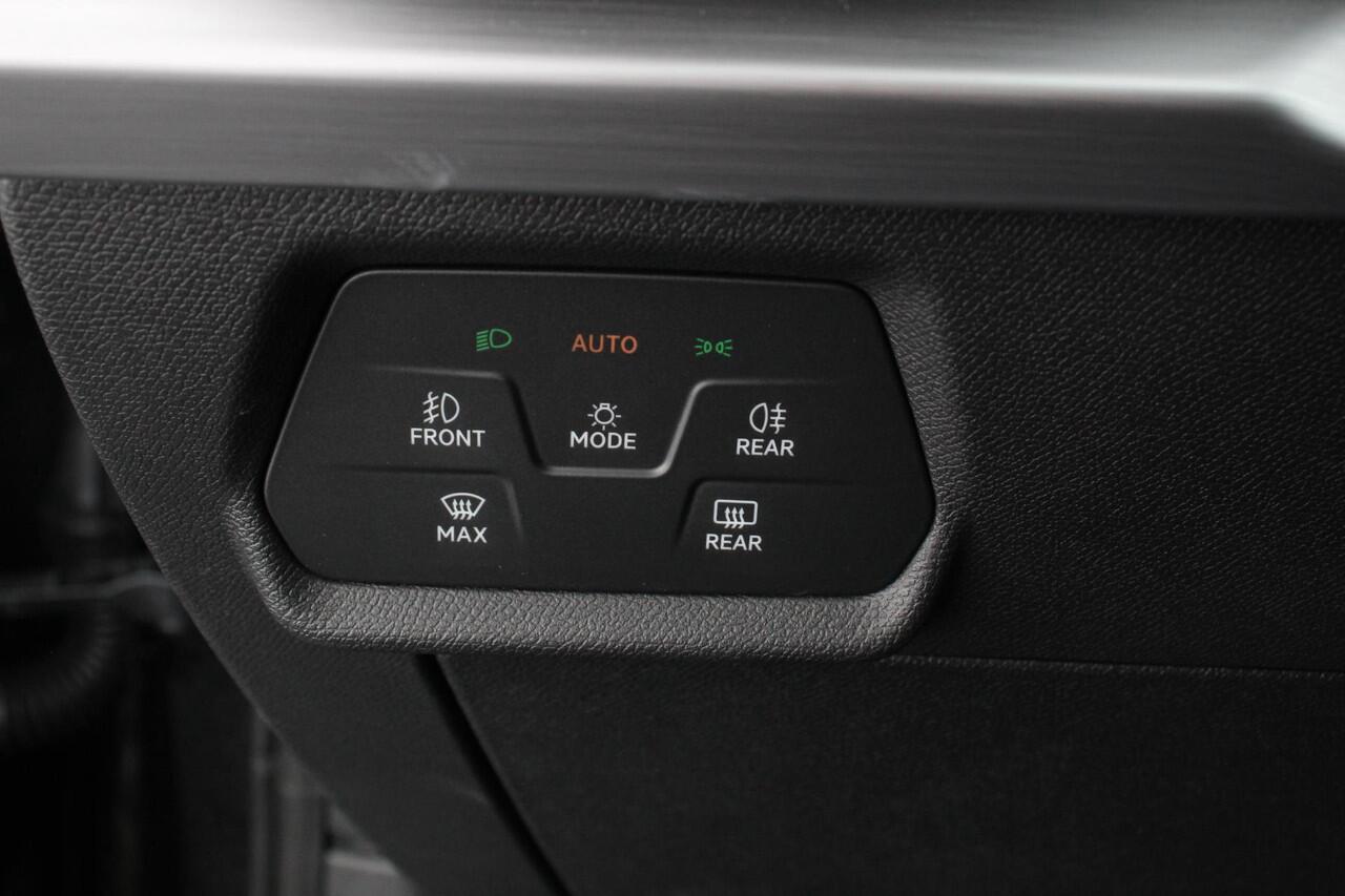 Seat LEON 1.5 eTSI 150pk DSG FR | Navigatie | Apple Carplay/Android Auto | Virtual Cockpit | Led | Adaptive Cruise Control | Dab | Stoelverwarming