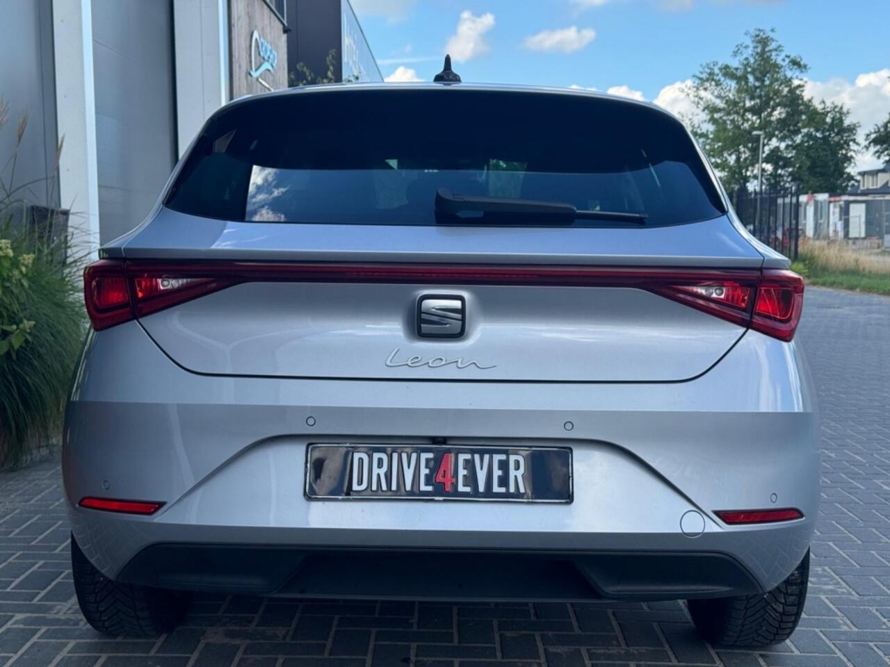 Seat LEON 1.0 eTSI Style NAVI VIRTUAL CLIMATE PDC ELEK PAKKET CAMERA