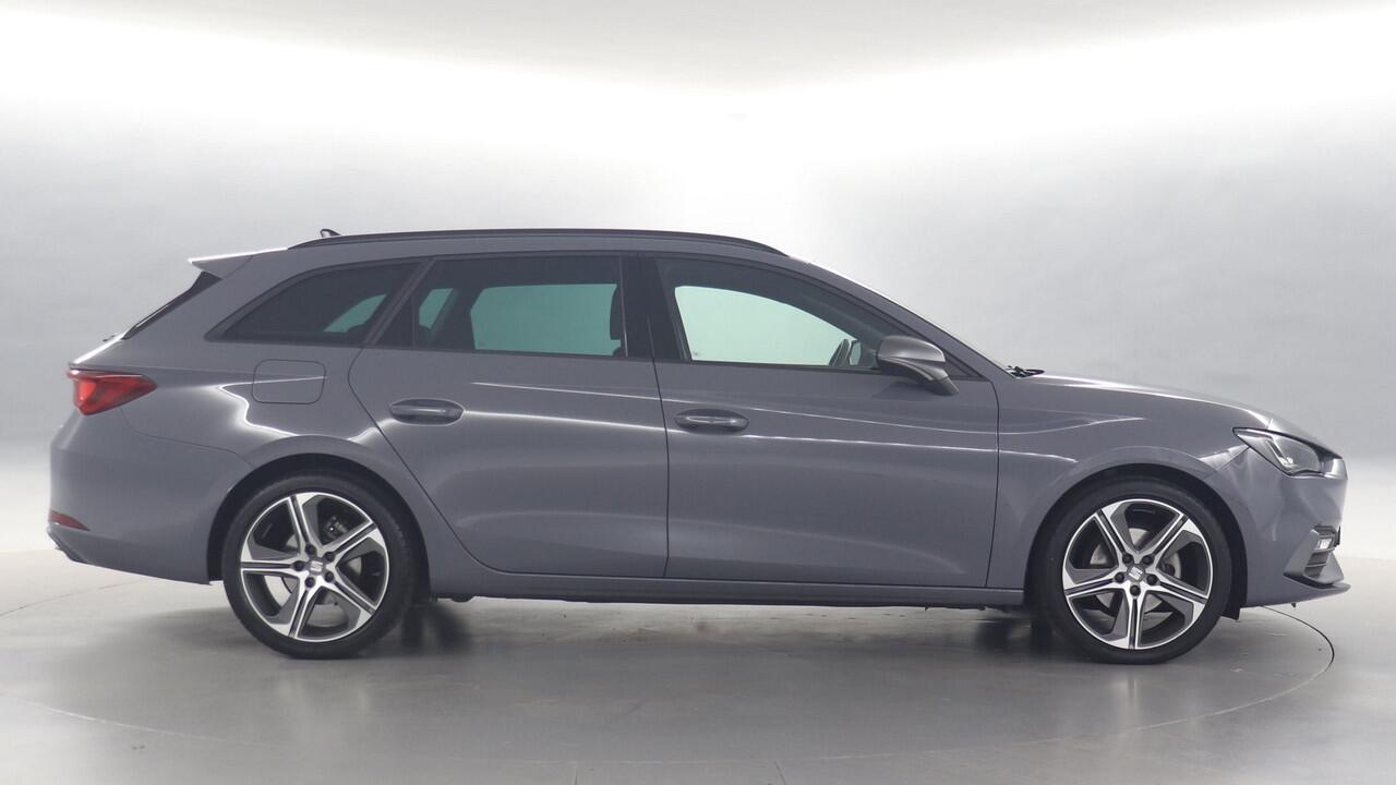 Seat LEON Sportstourer 1.0 TSI 110pk FR Business / Navigatie via App Connect / Parkeersensoren